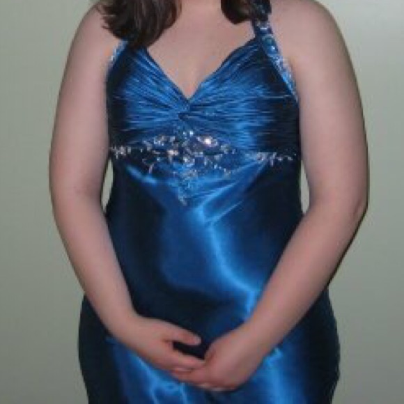 Stunning Floor Length Satin Prom Dress - Picture 2 of 8